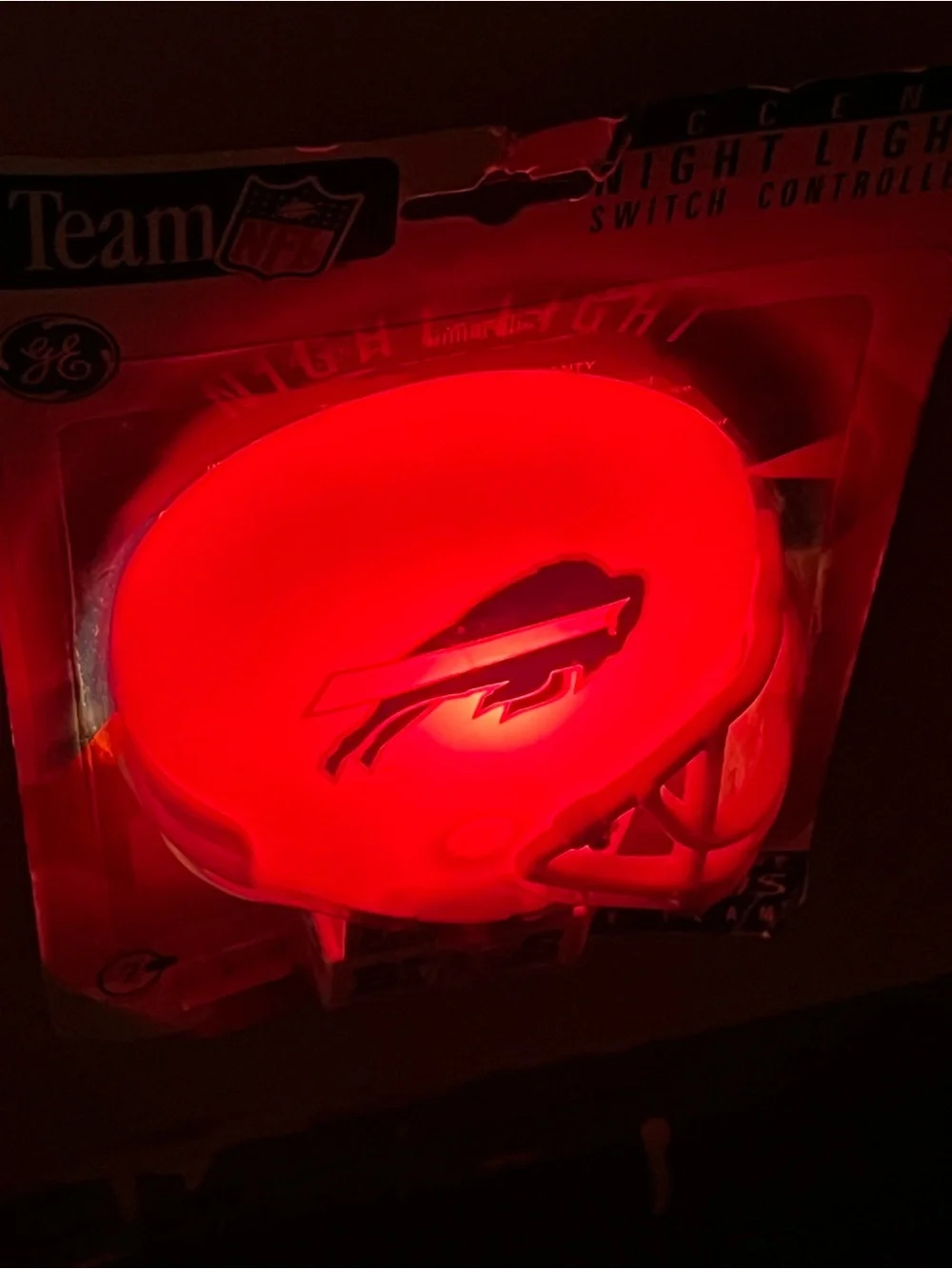 Vintage NFL Buffalo Bills Red LED Helmet Night Light New in Package